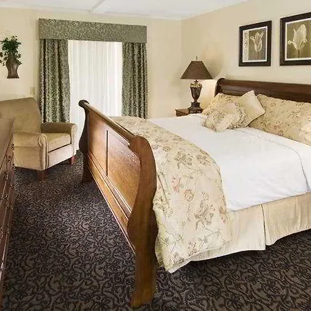 Orlando Courtyard Suites